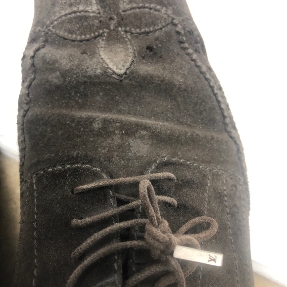 Authentic Louis Vuitton Mens Shoe Suede $1500. main image 7